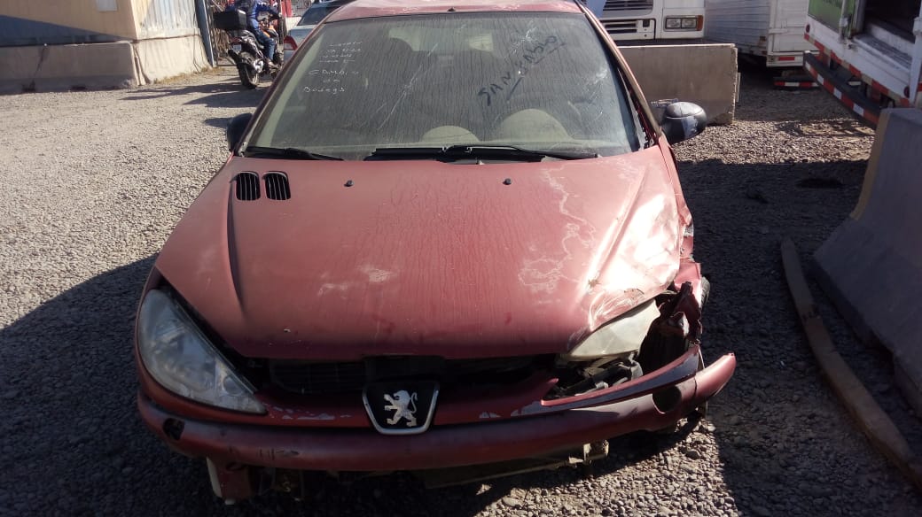  Peugeot 206  USADO